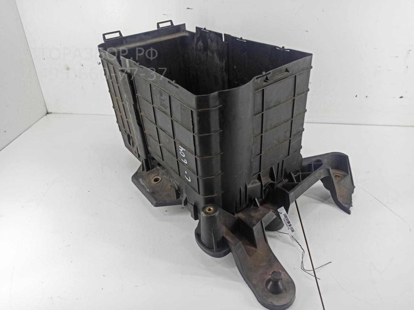 Крепление АКБ (корпус/подставка)