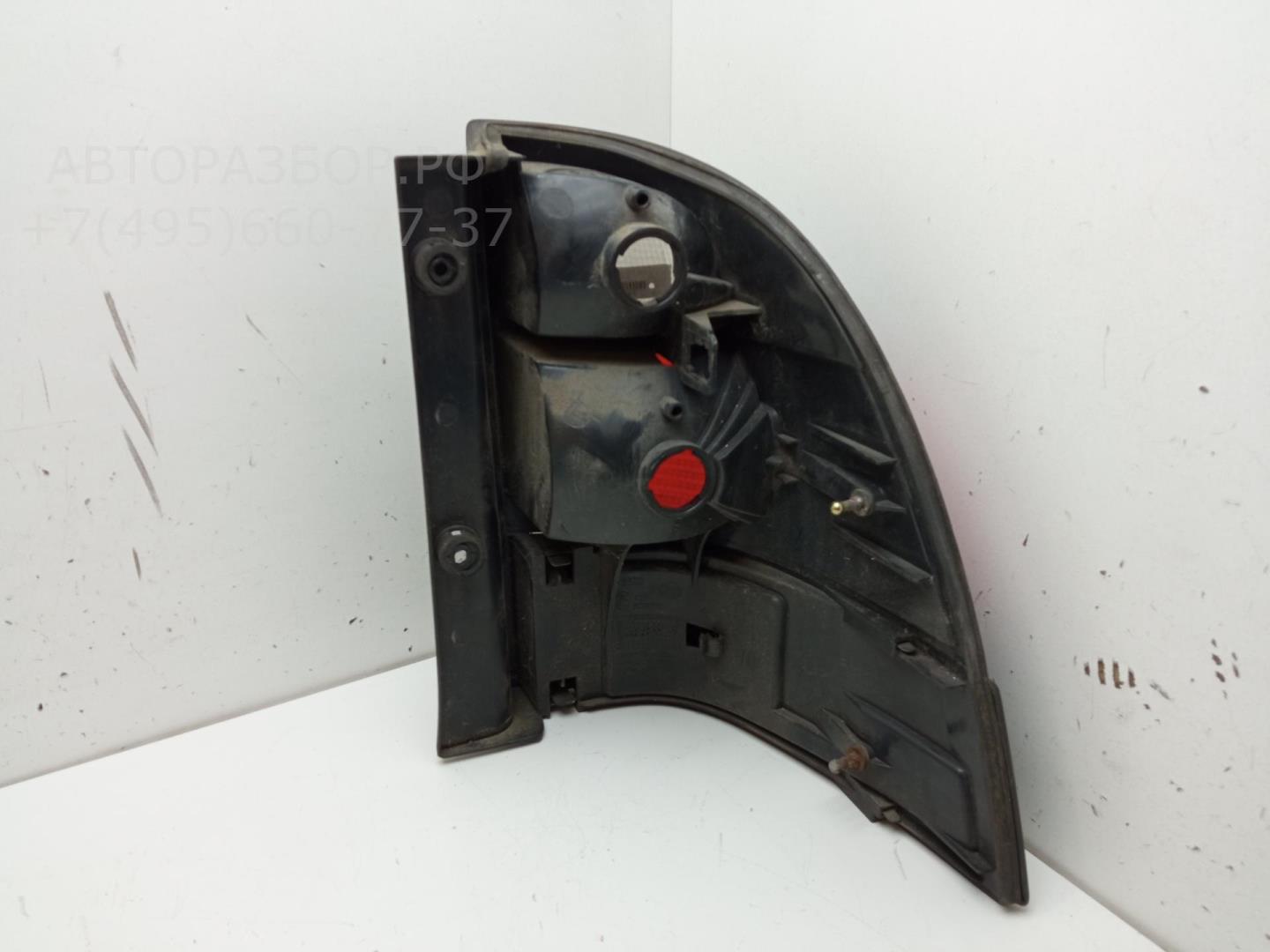 Фонарь задний левый