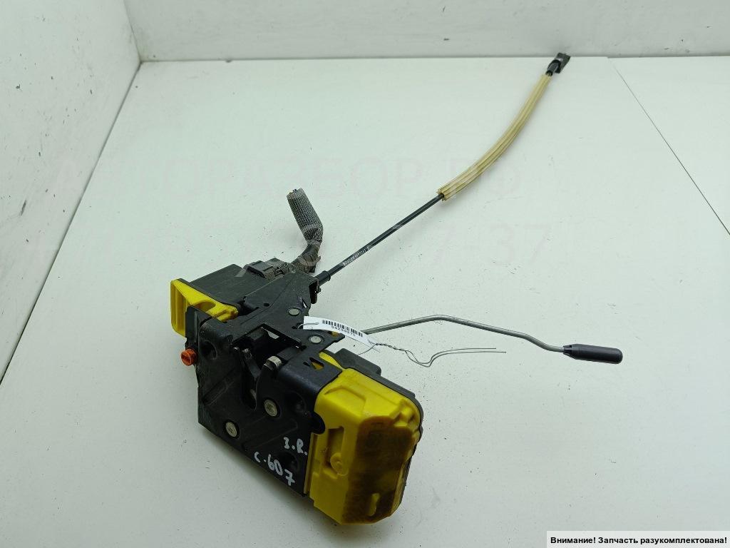 Замок двери задней левой