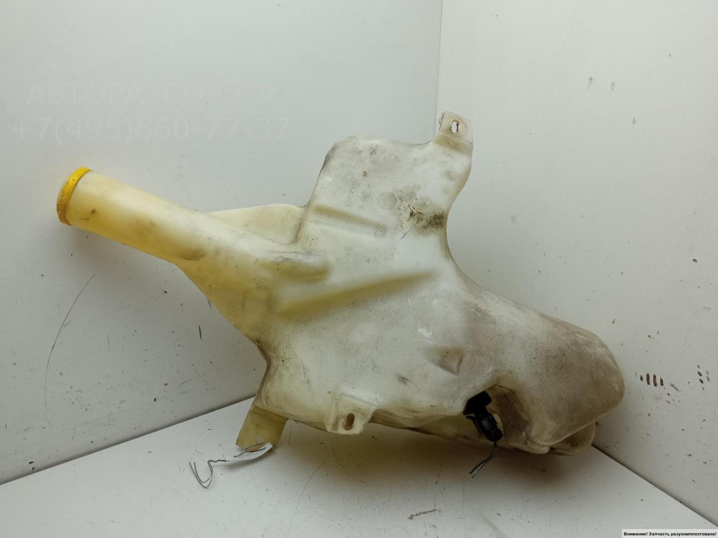 Бачок омывателя лобового стекла