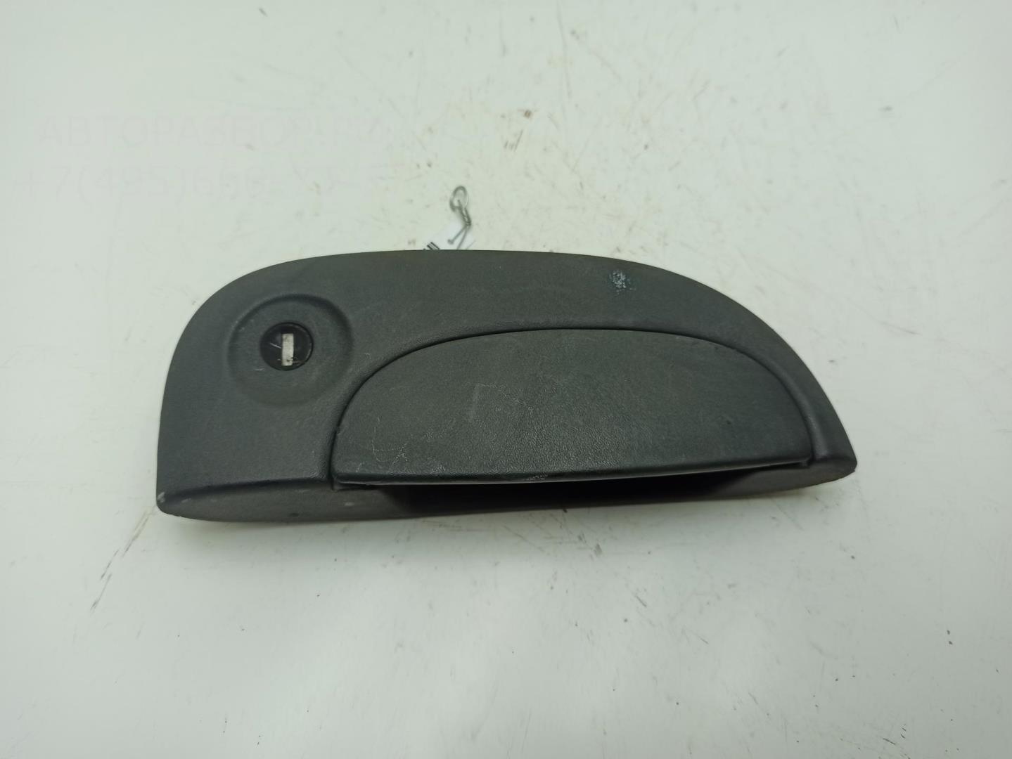 Ручка двери передней наружная правая