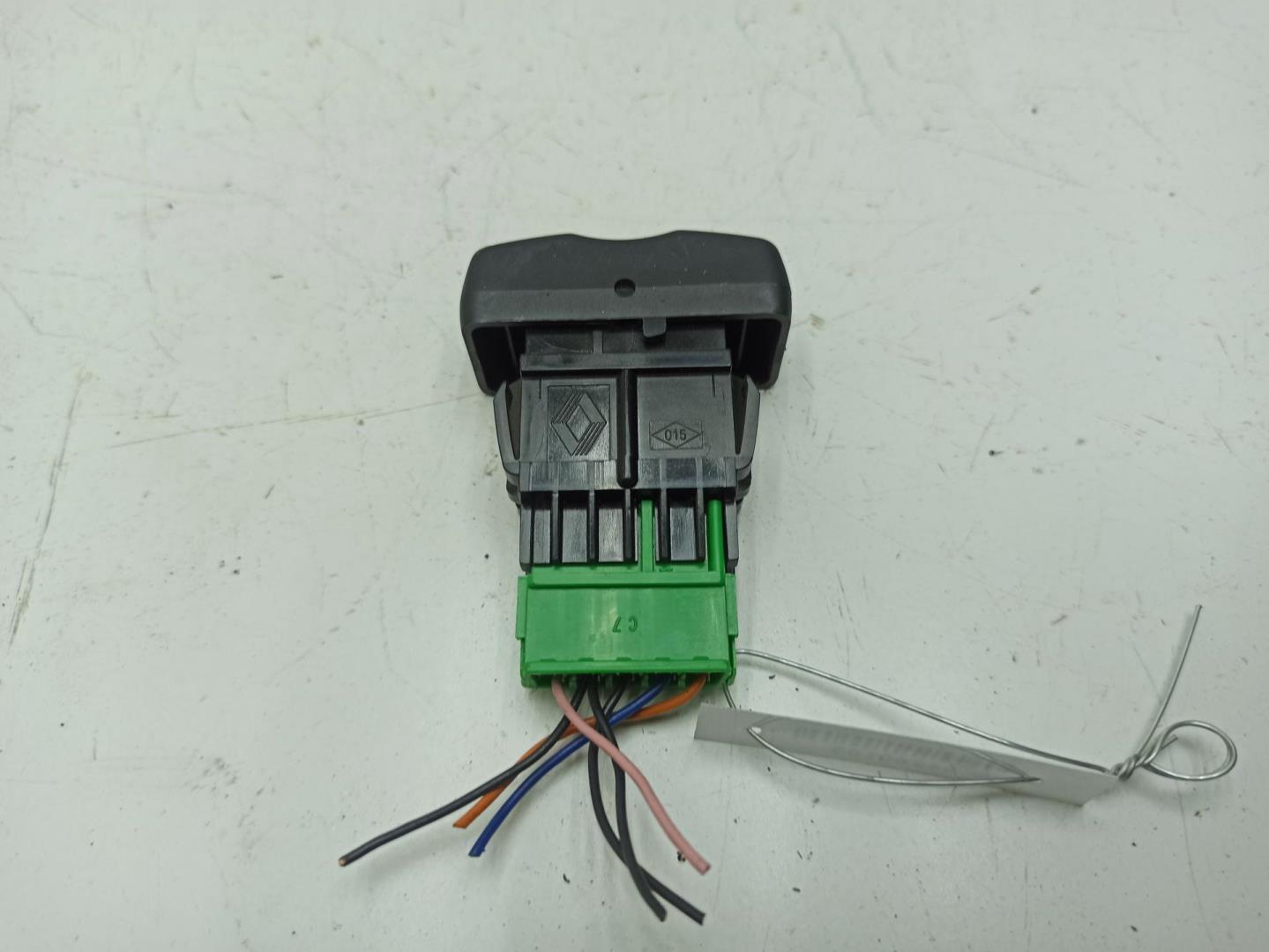 Кнопка центрального замка