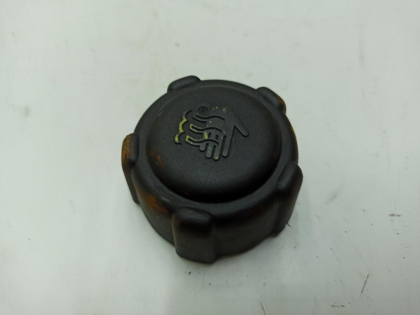 Крышка расширительного бачка