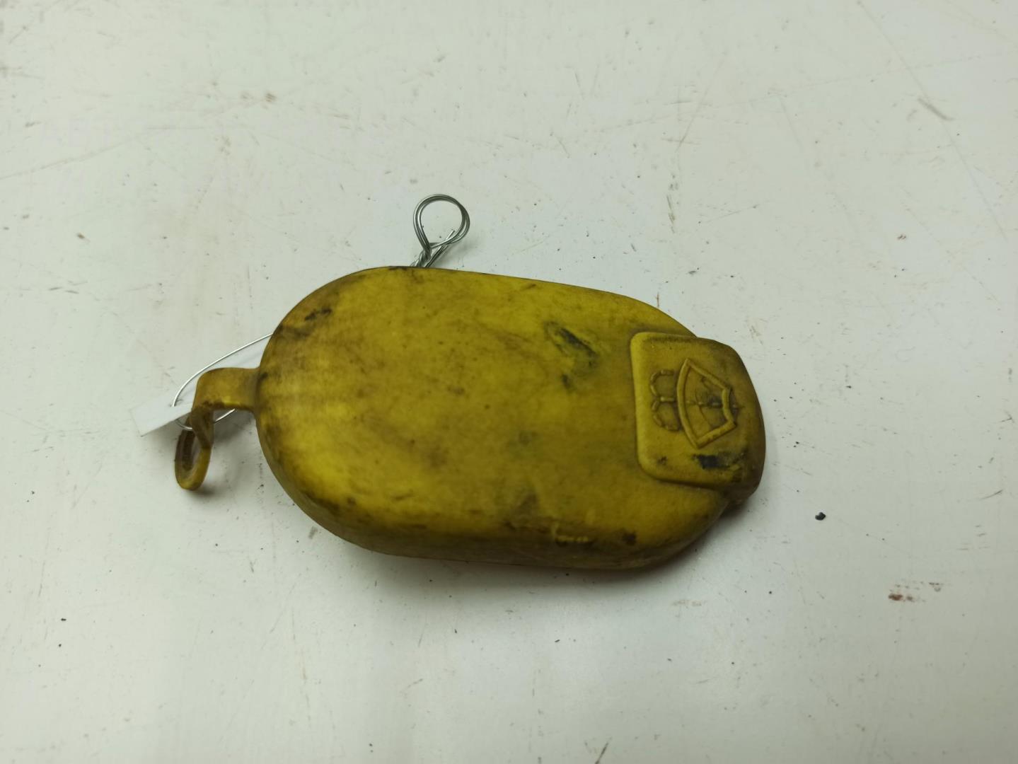 Крышка бачка омывателя