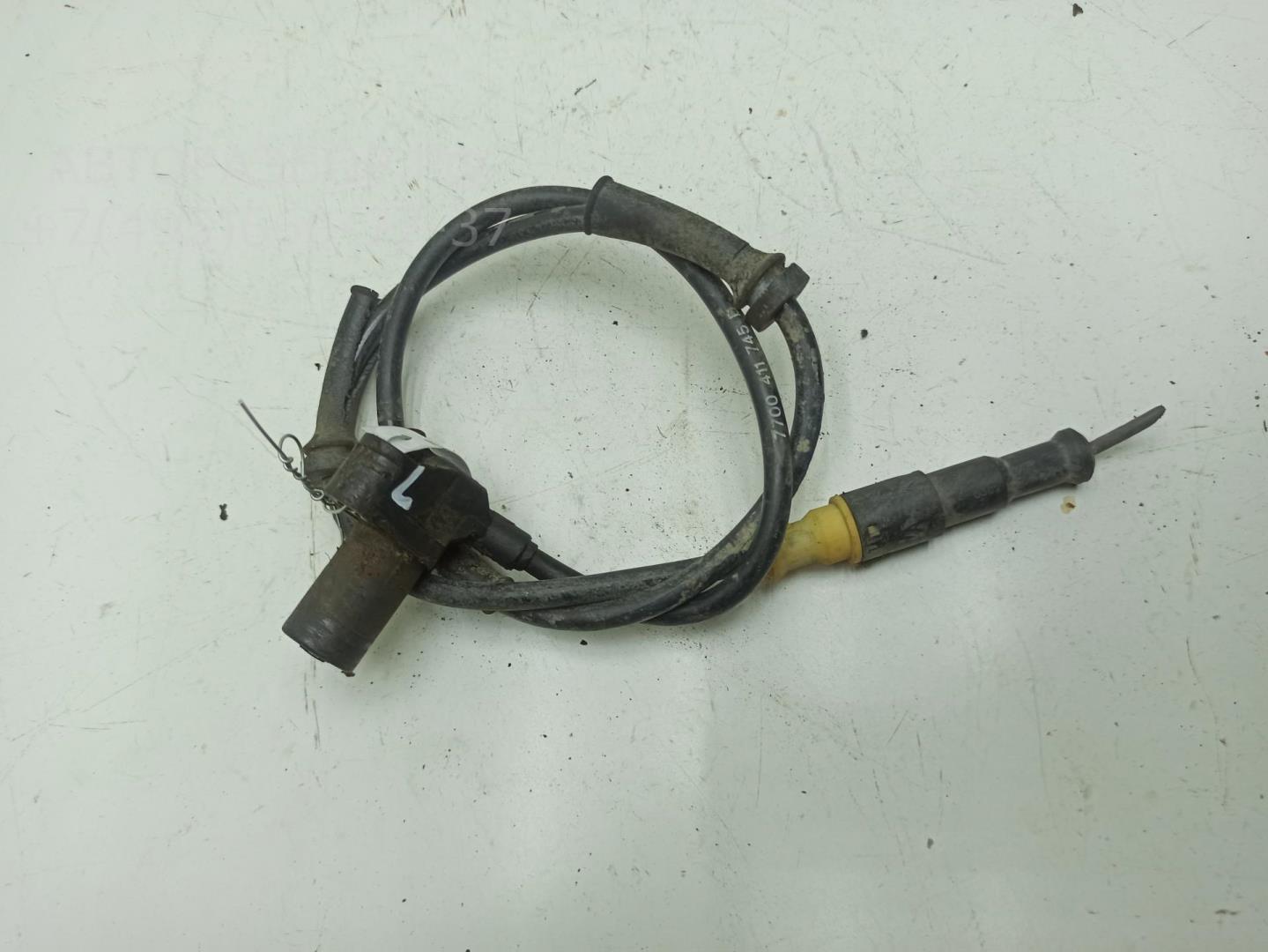 Датчик ABS задний