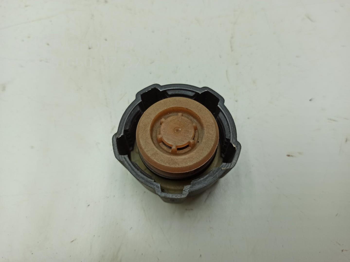 Крышка расширительного бачка