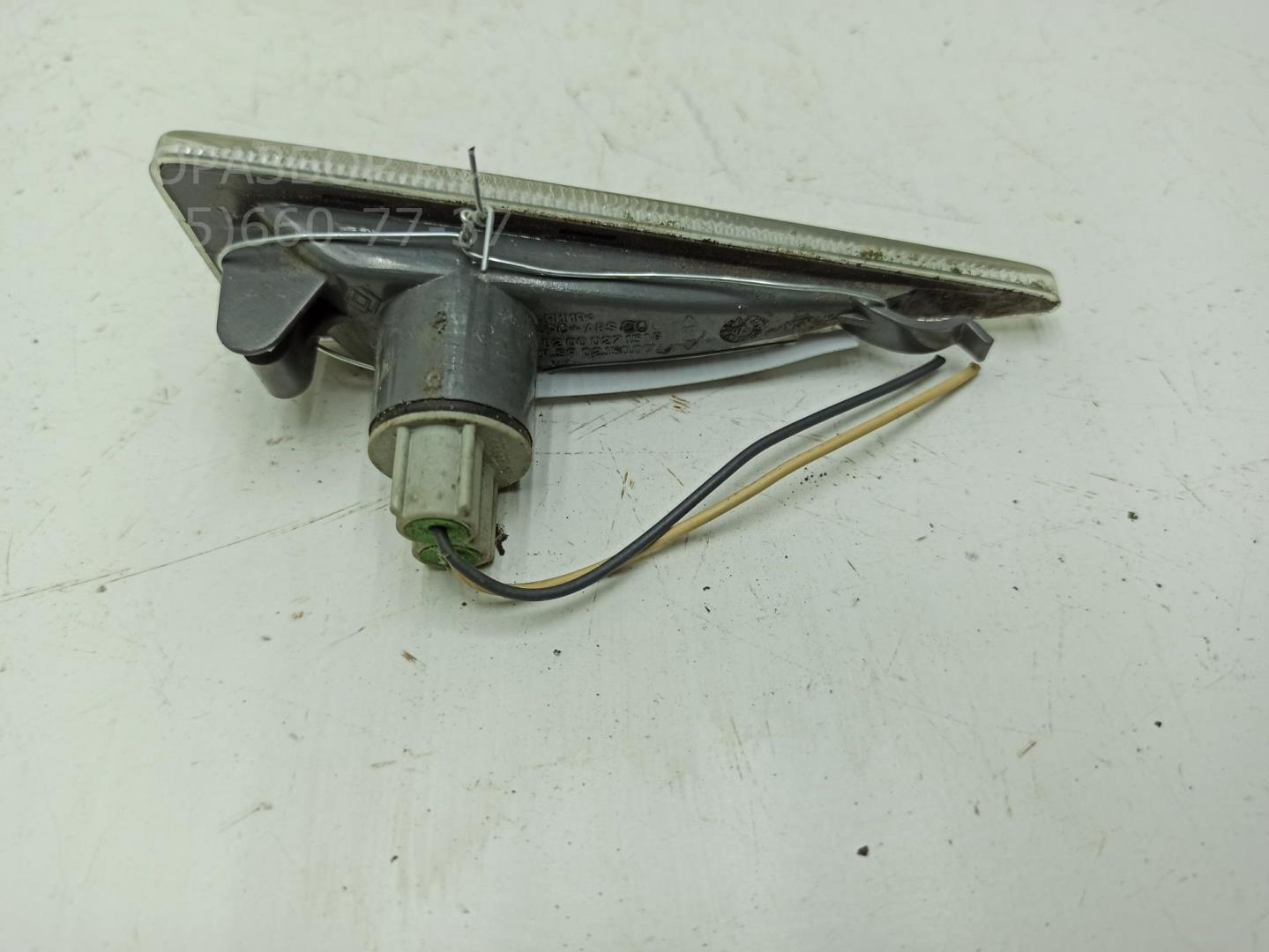 Указатель поворота правый