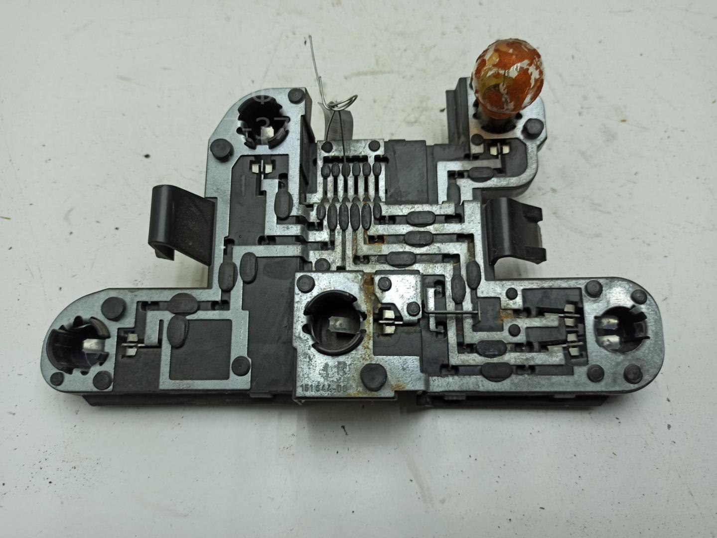 Плата заднего фонаря правого