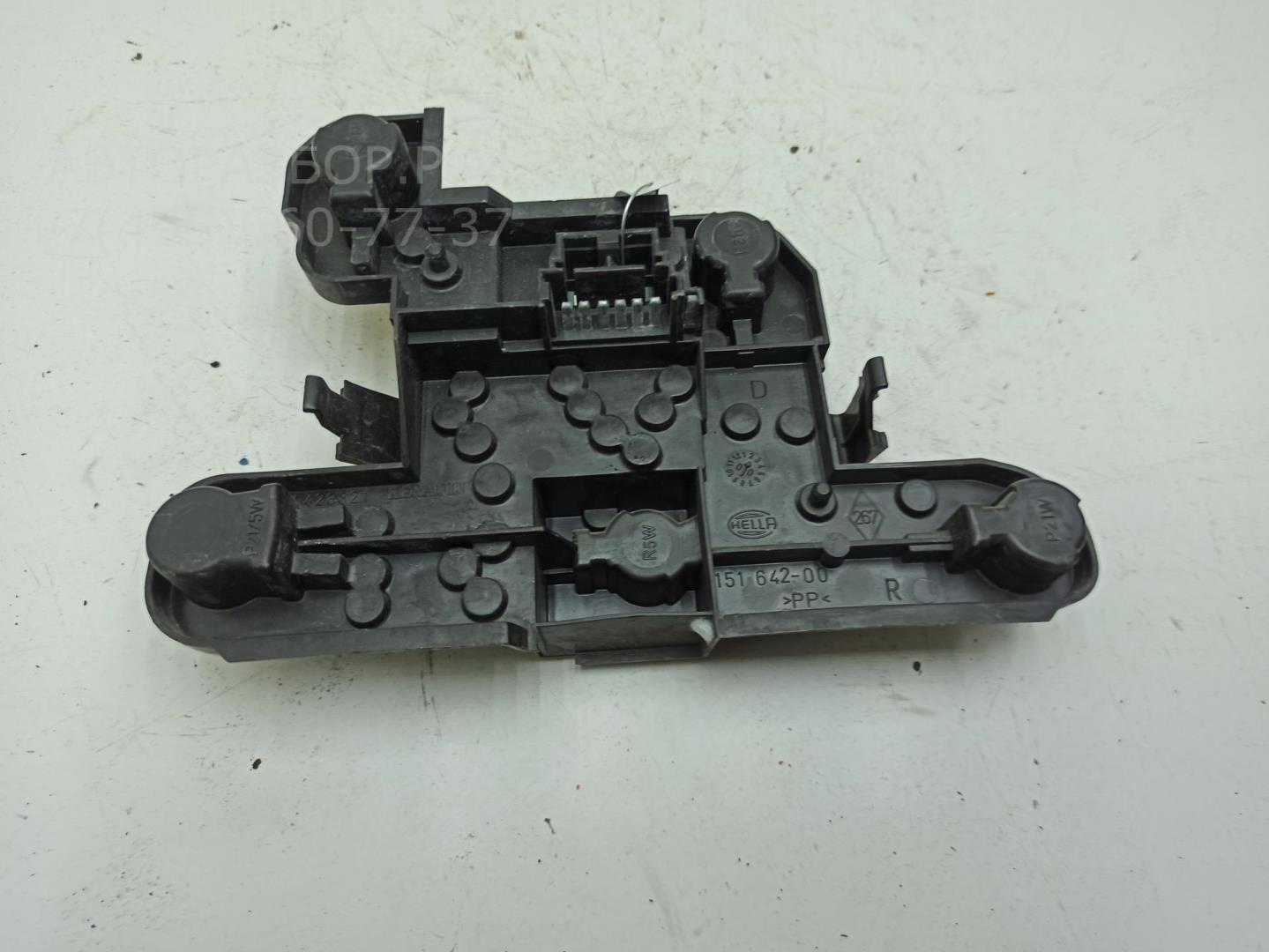 Плата заднего фонаря правого