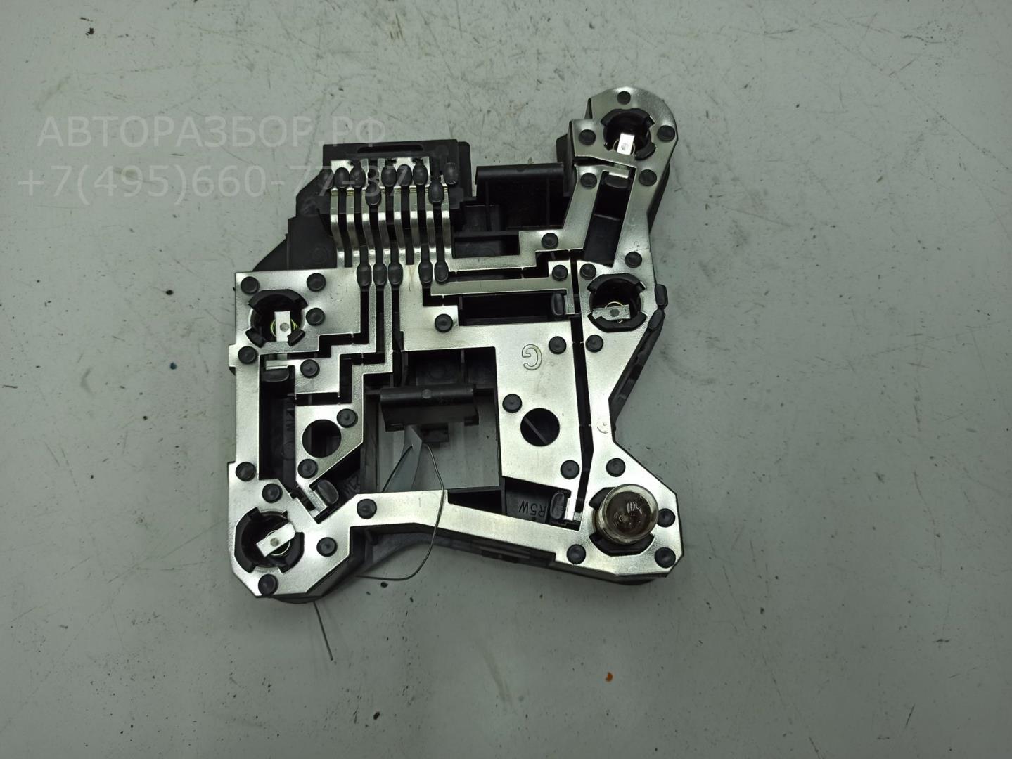 Плата заднего фонаря левого