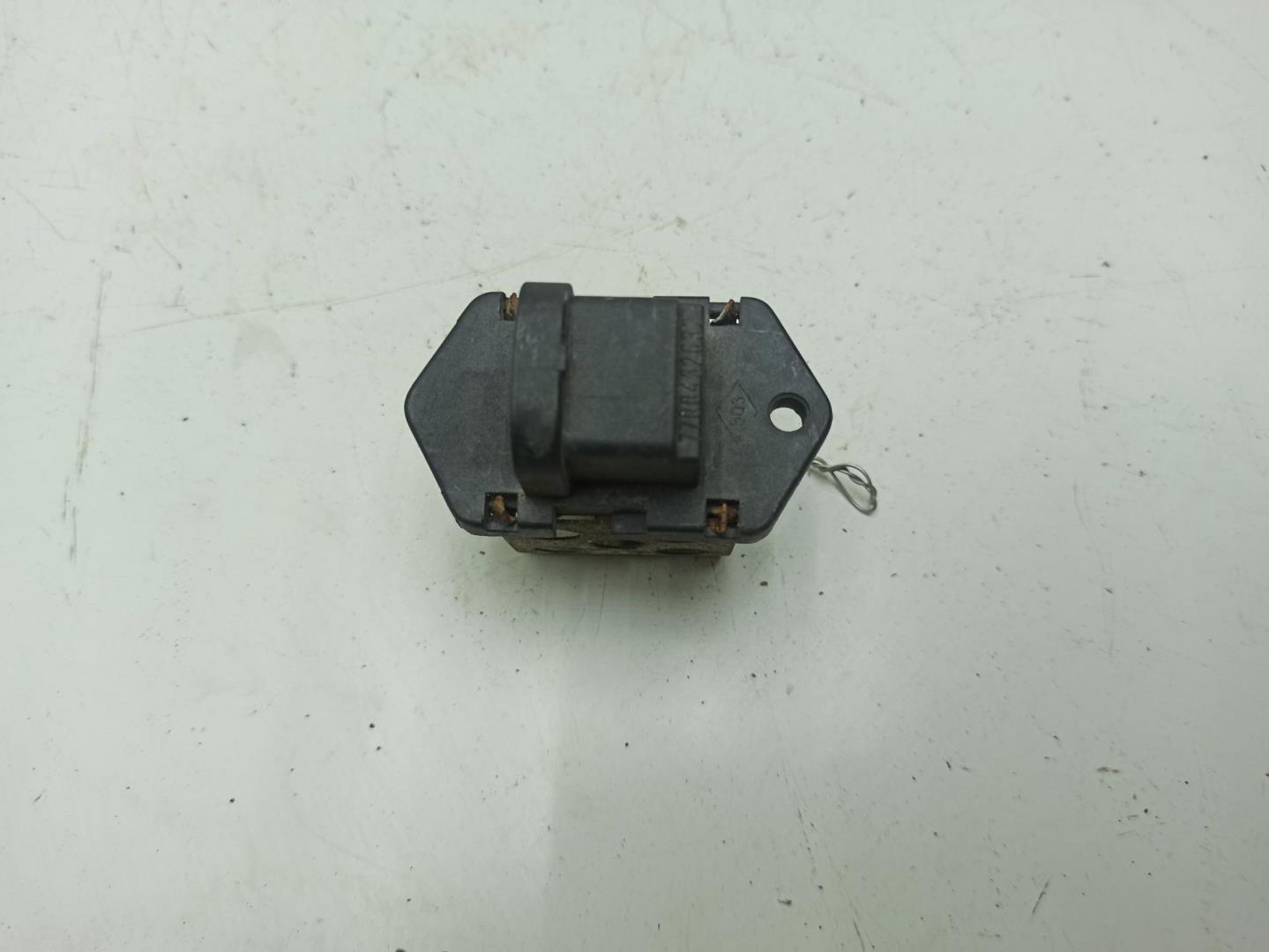 Реле вентилятора радиатора