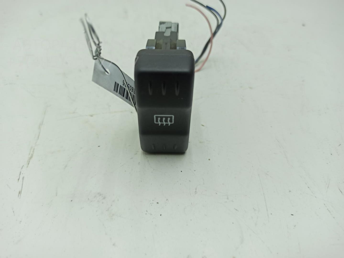 Кнопка обогрева заднего стекла