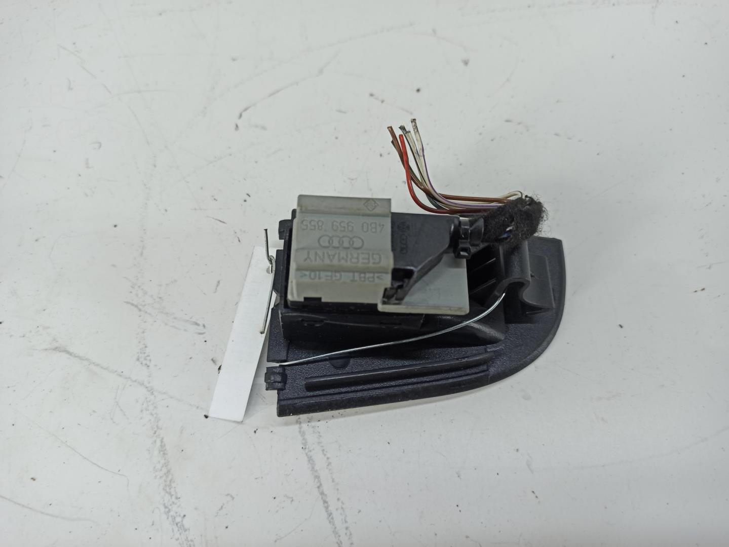 Кнопка стеклоподъемника