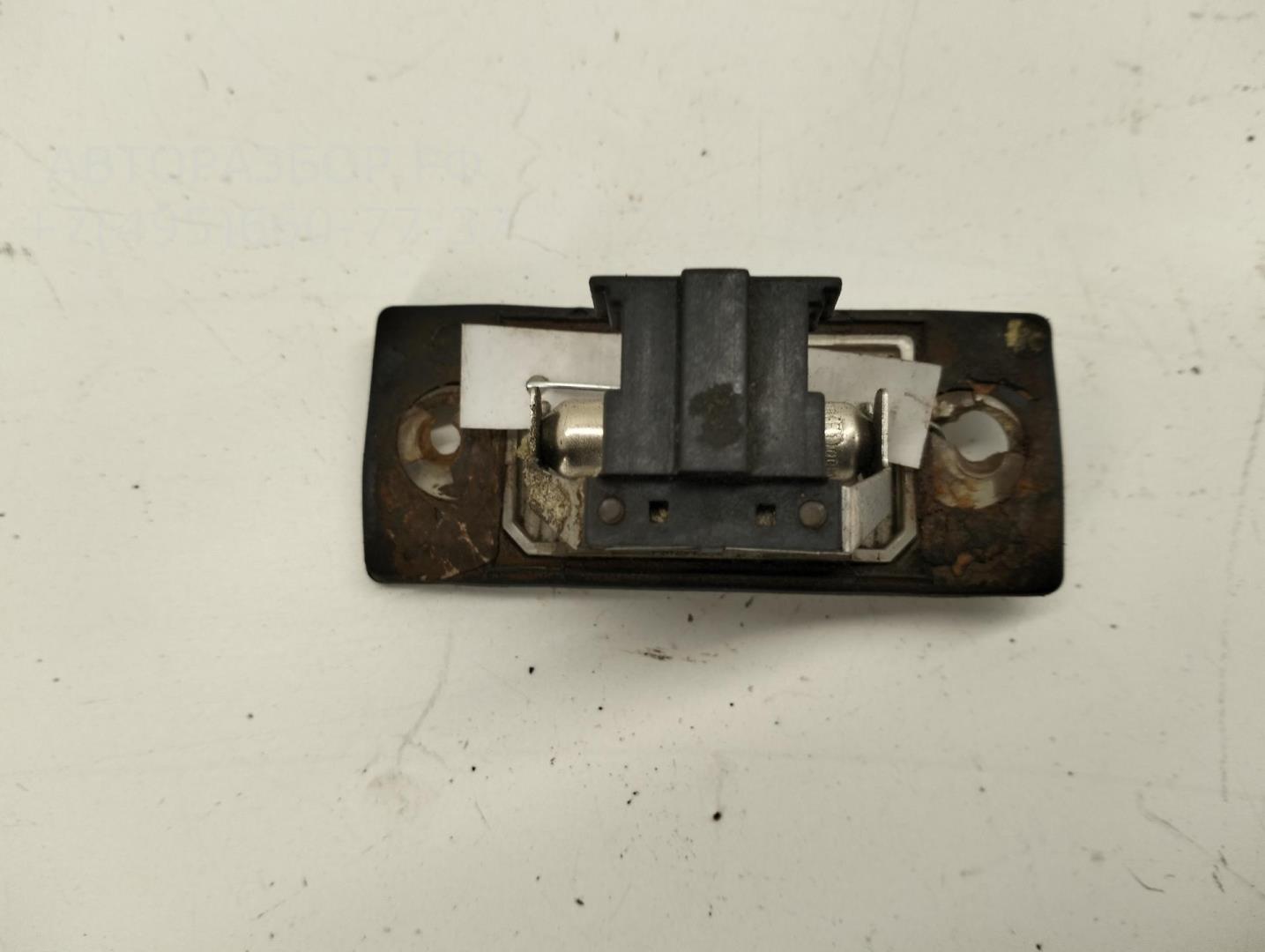 Фонарь подсветки номера