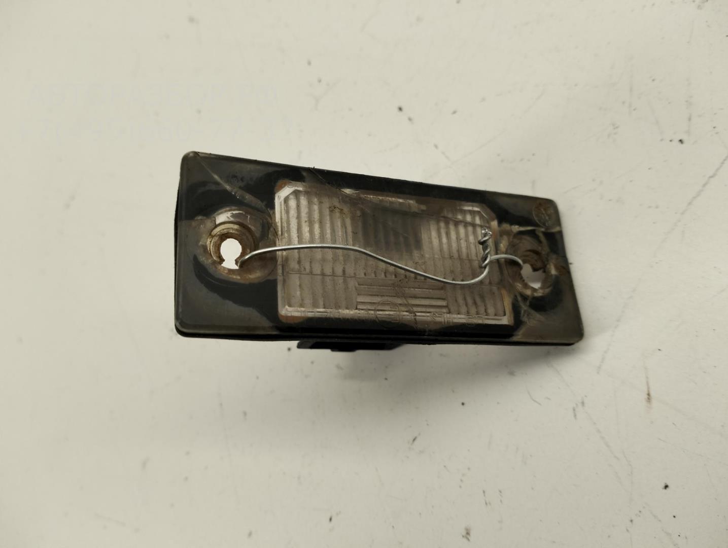 Фонарь подсветки номера