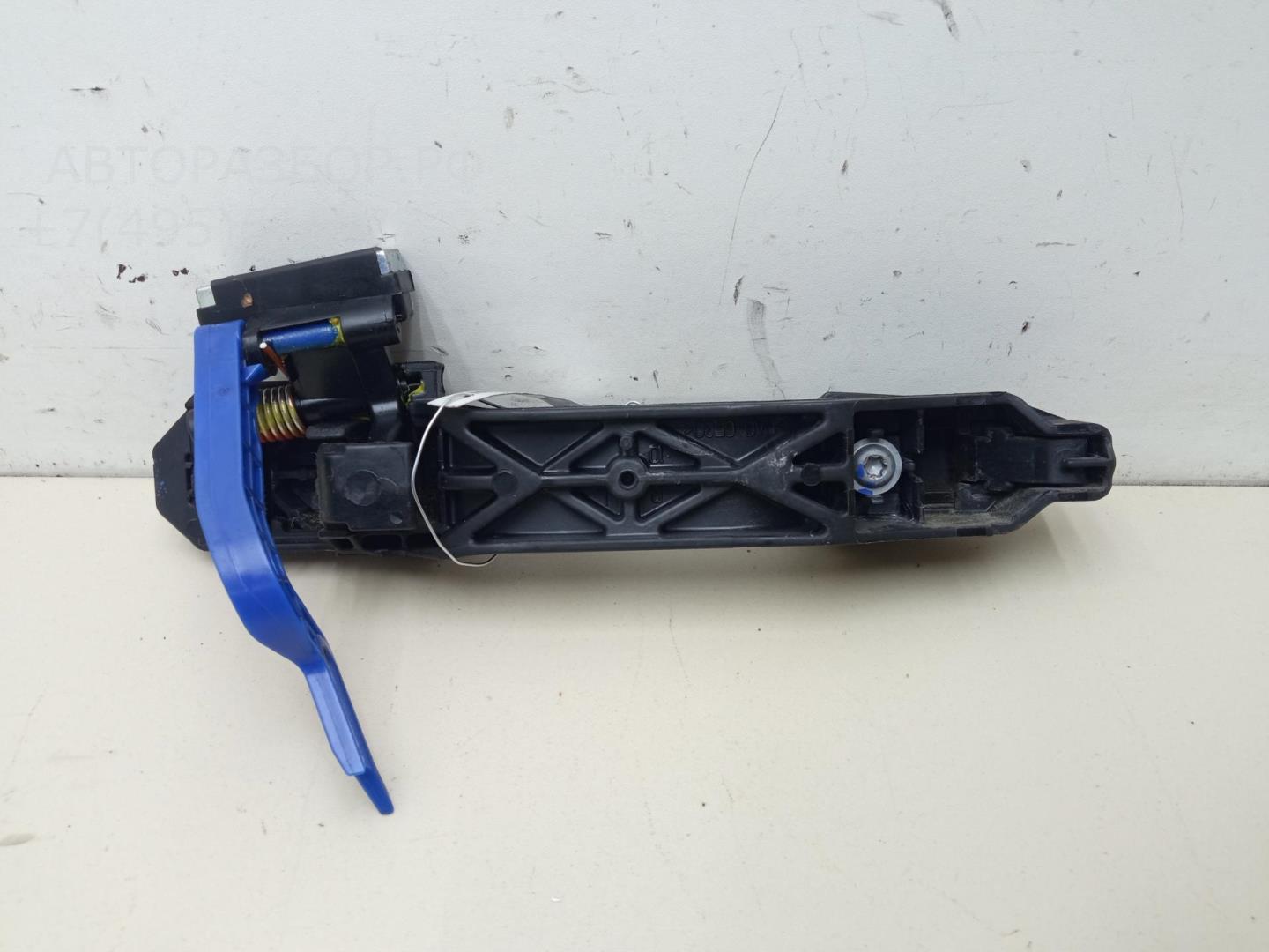 Ручка двери задней наружная левая