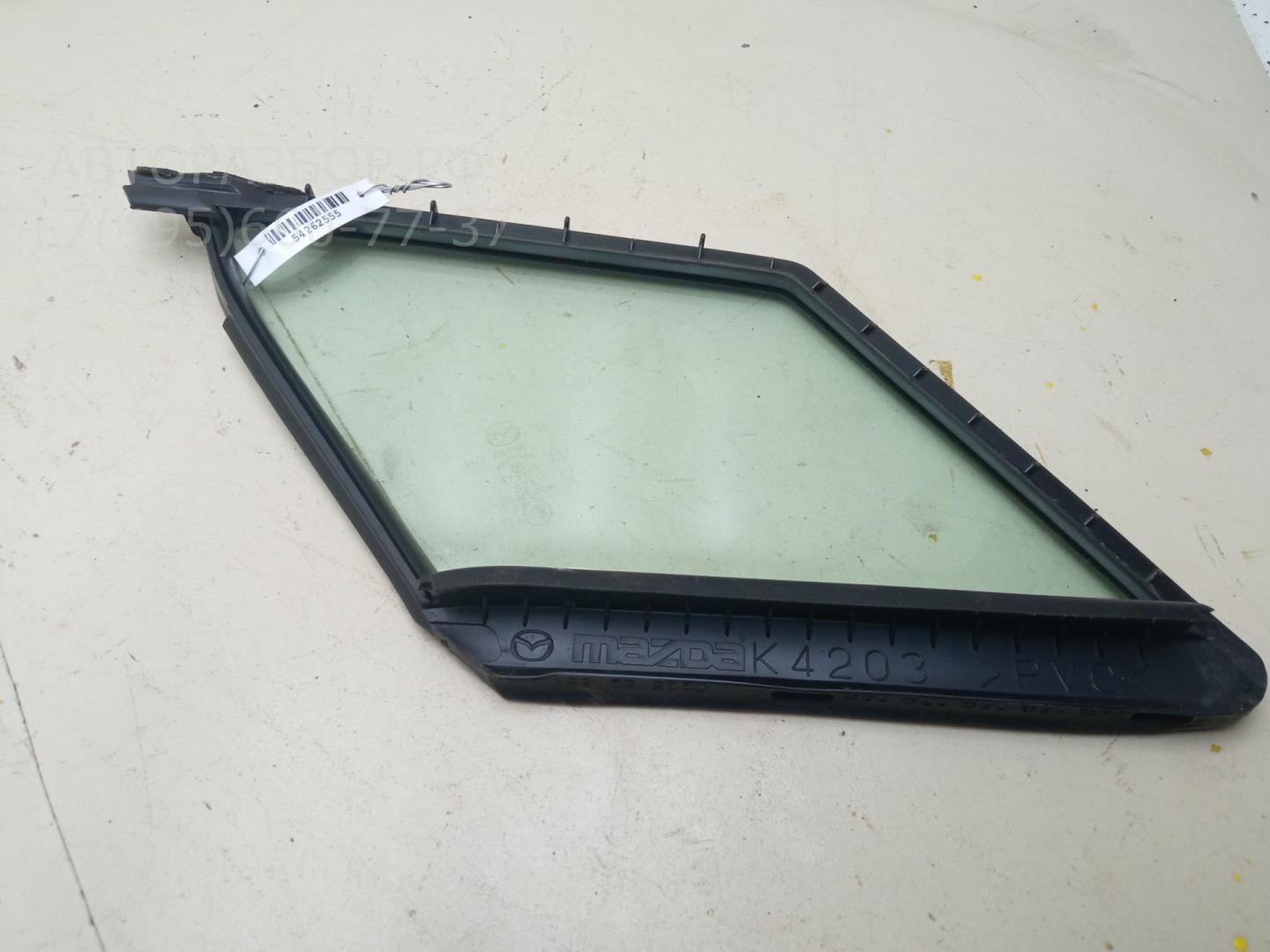 Стекло двери передней левой (форточка)