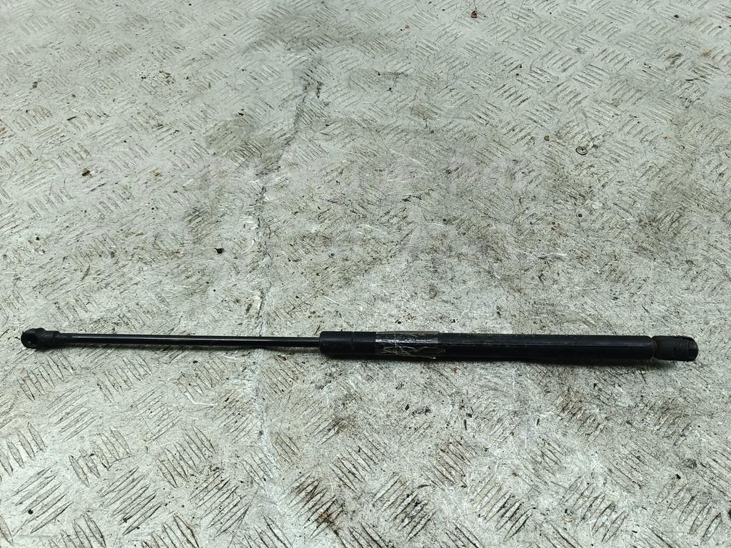 Амортизатор капота