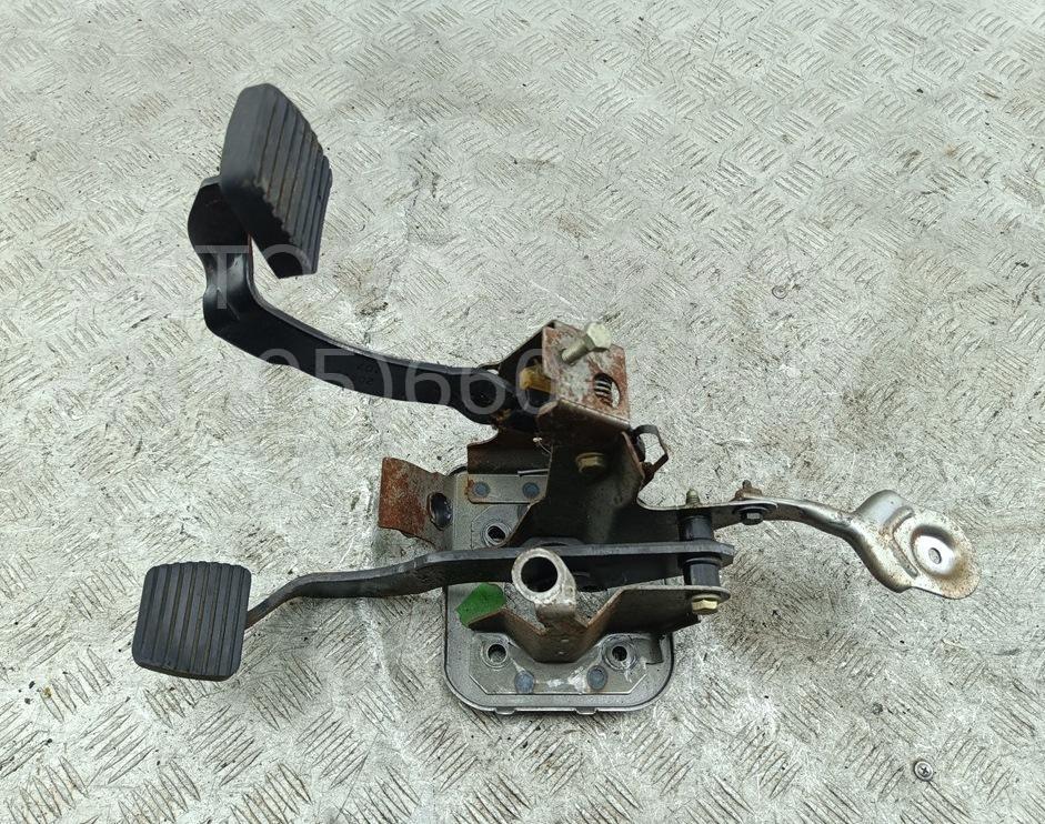 Блок педалей