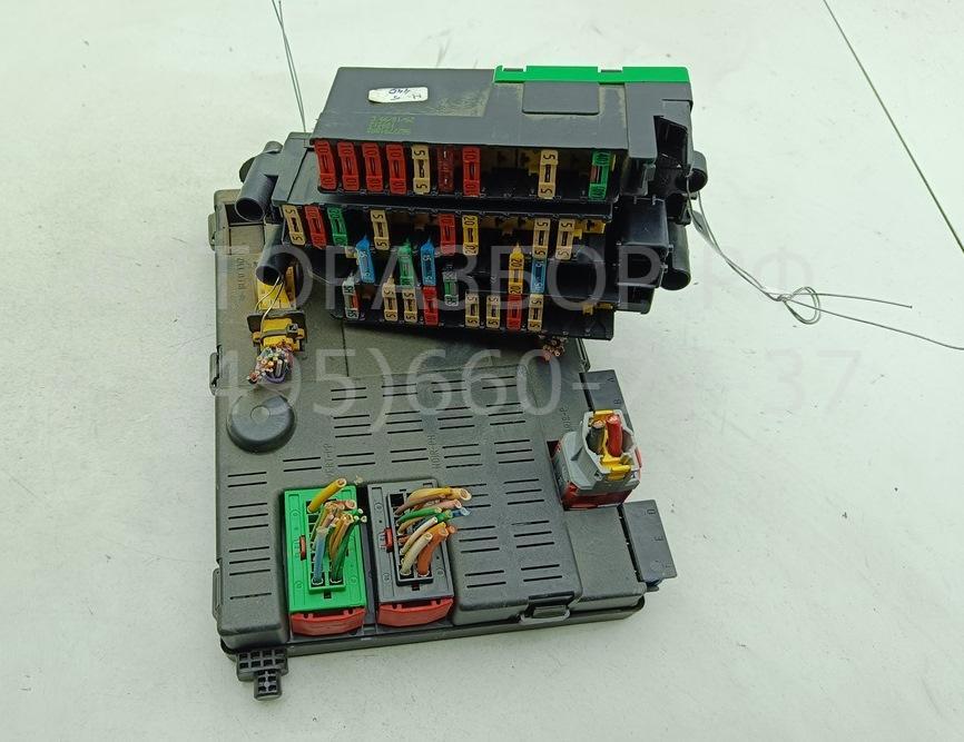 Блок предохранителей