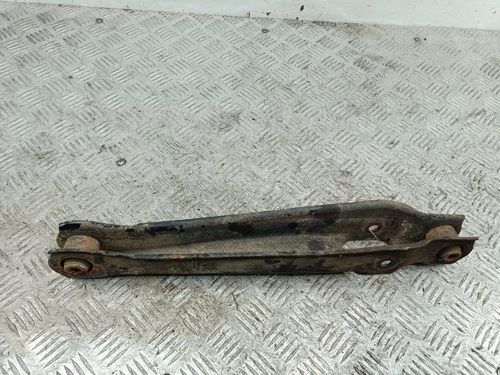 Рычаг задний левый
