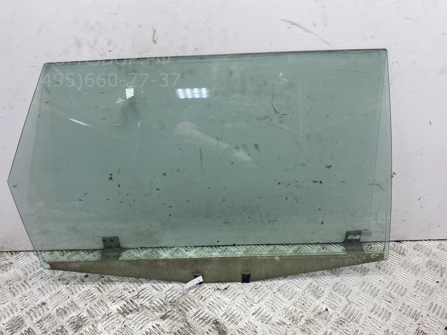 Стекло двери задней правой