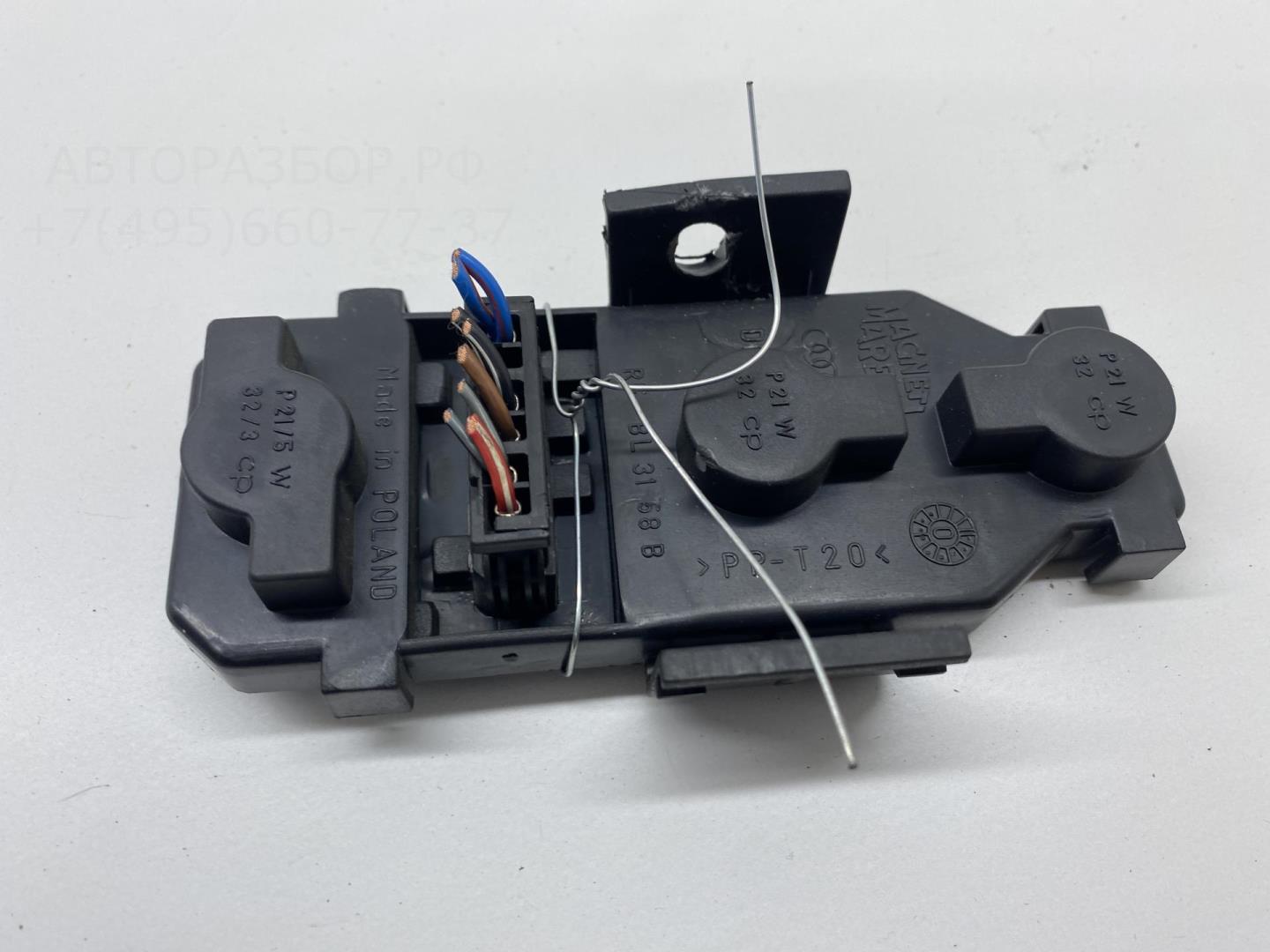 Плата заднего фонаря левого