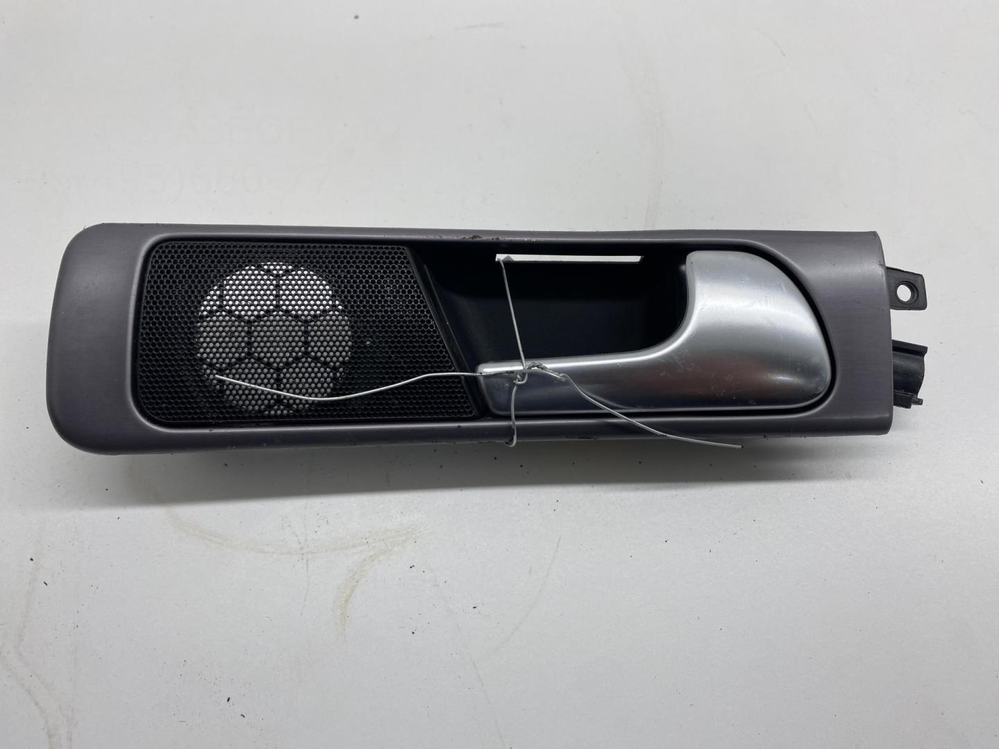 Ручка двери задней внутренняя правая