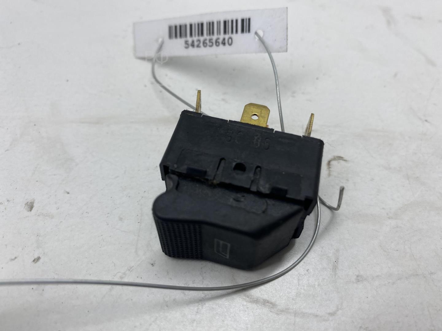 Кнопка стеклоподъемника