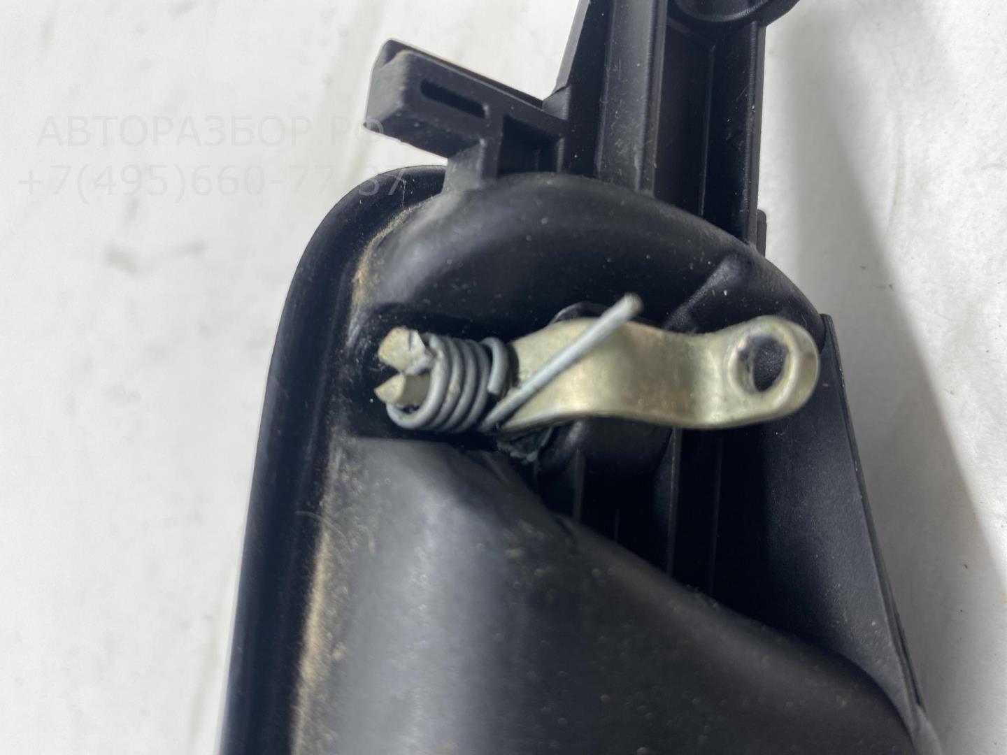 Ручка двери передней внутренняя левая