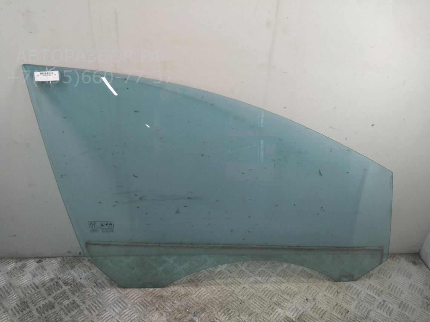 Стекло двери передней правой