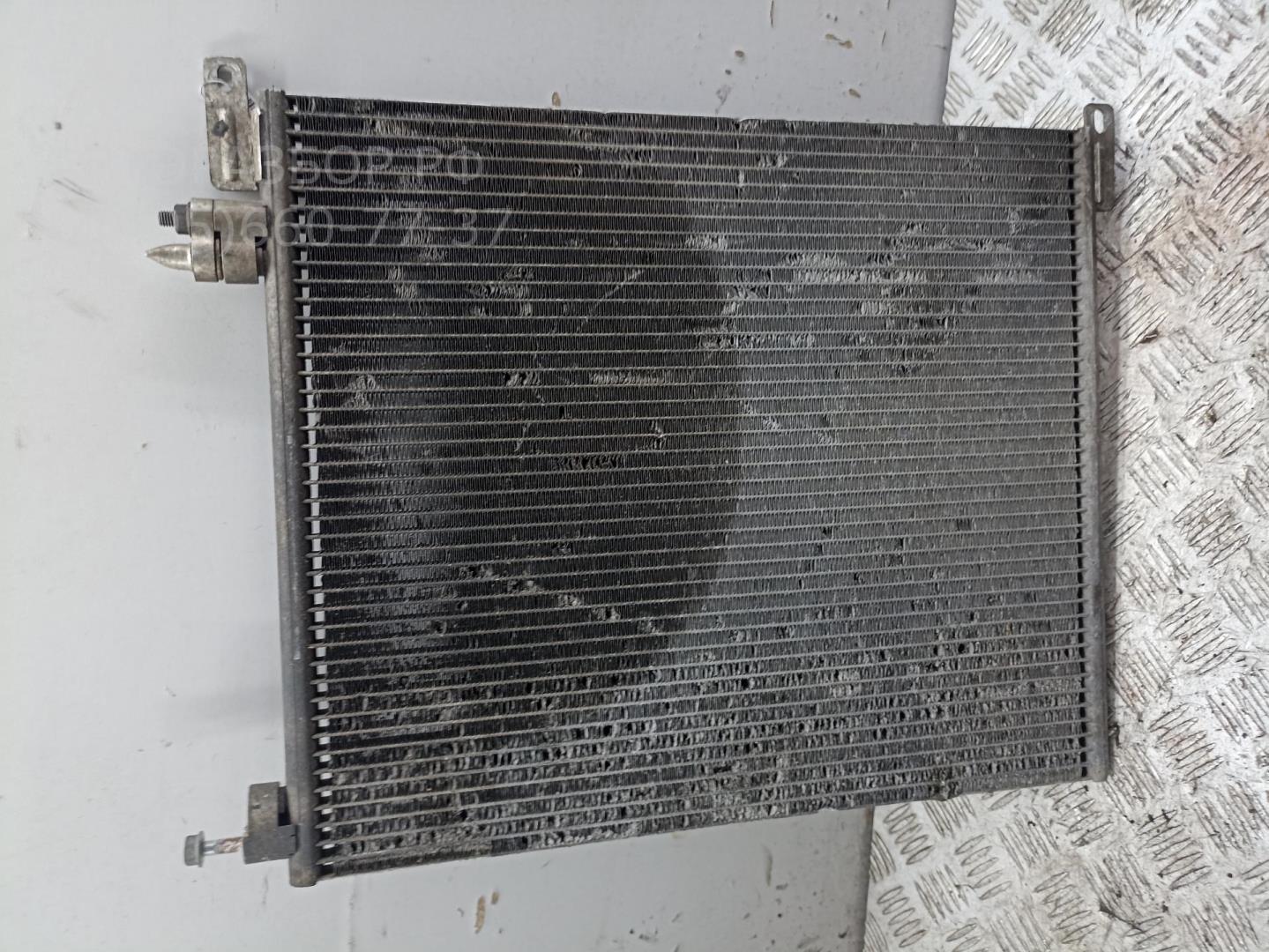 Радиатор кондиционера / конденсер