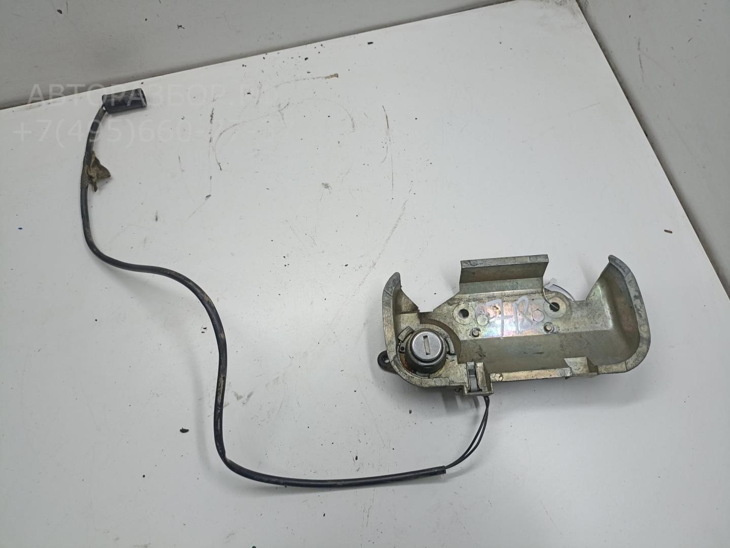 Вставка замка двери