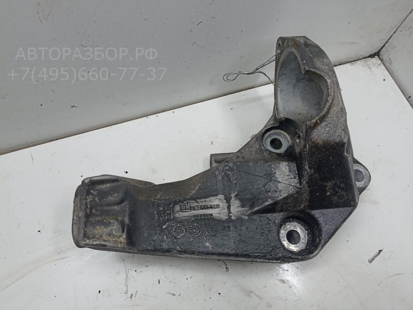 Опора двигателя