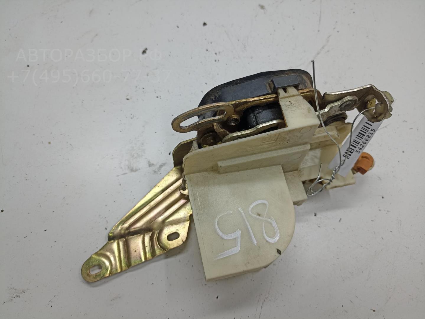 Замок двери передней правой