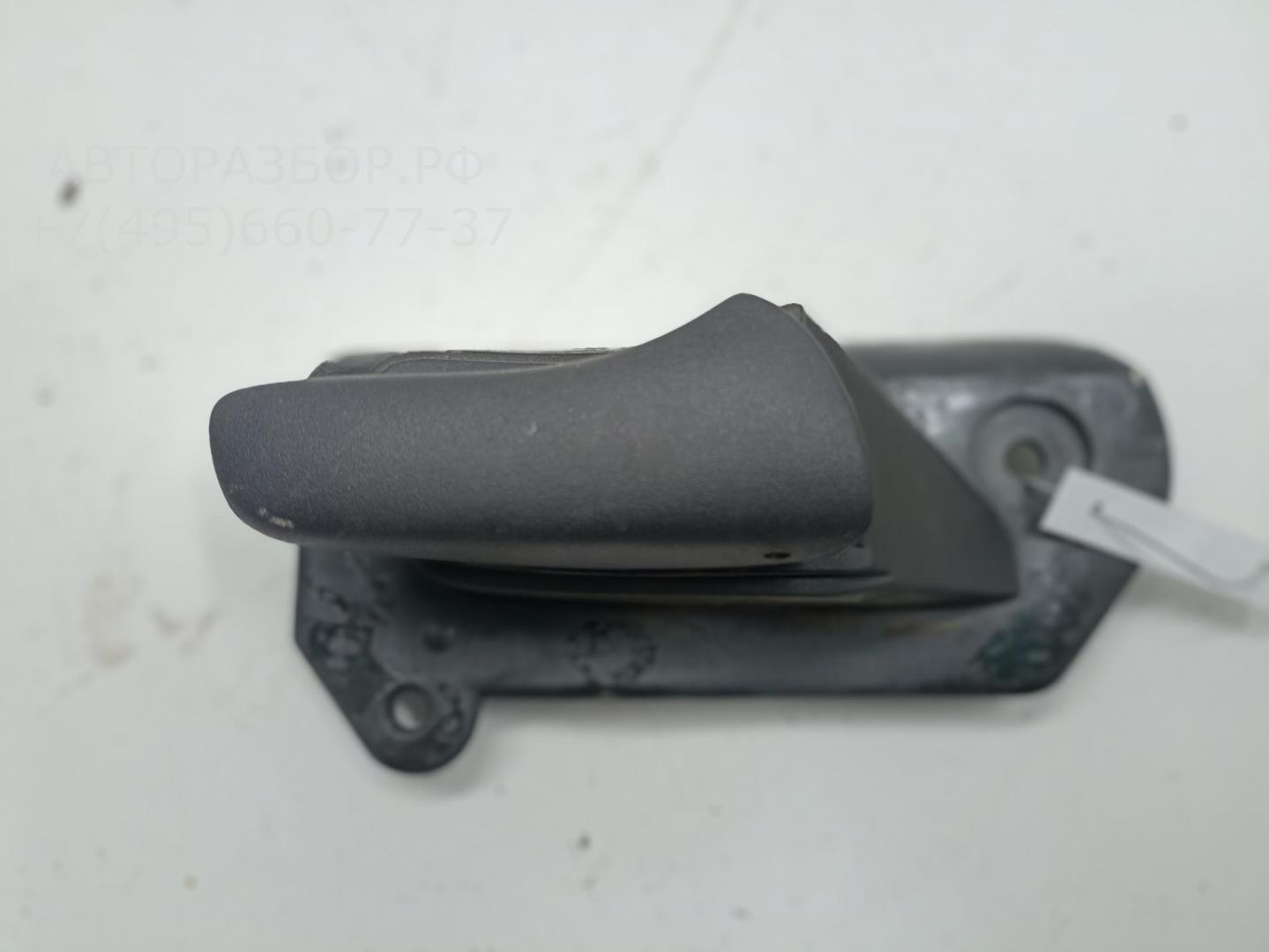 Ручка двери передней внутренняя правая