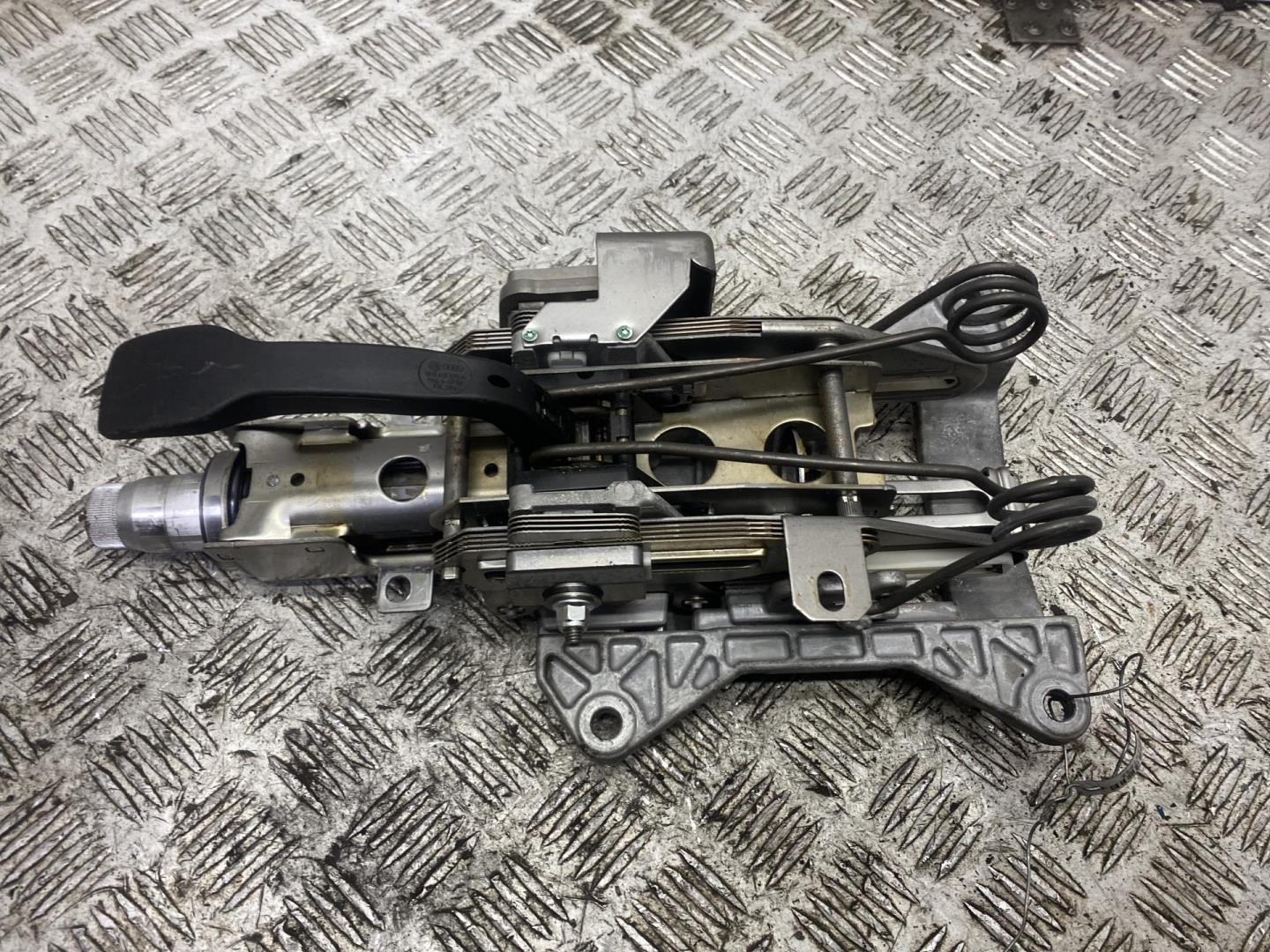 Колонка рулевая