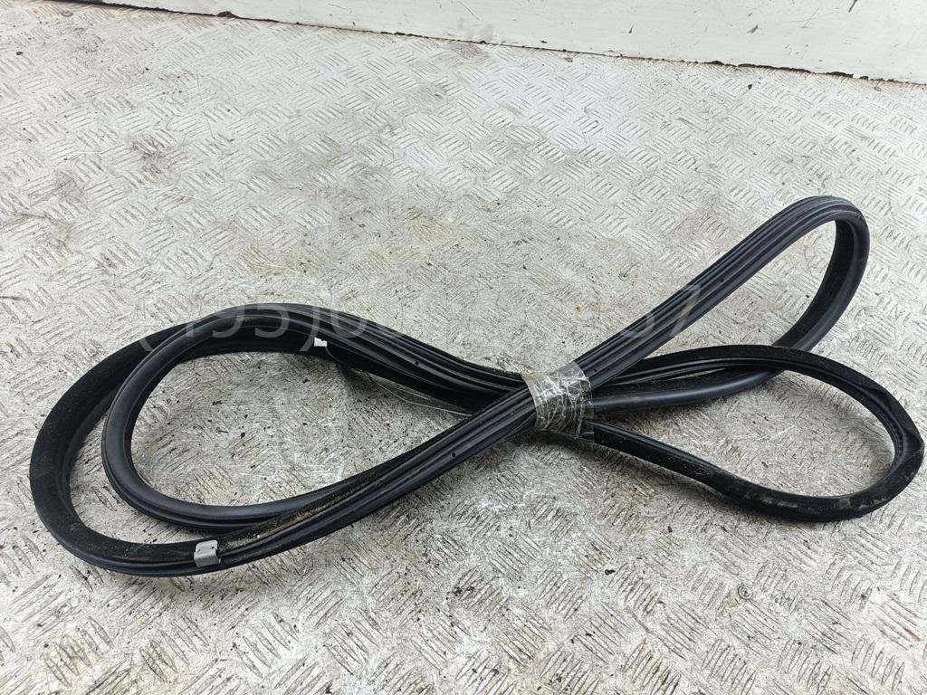 Уплотнитель двери