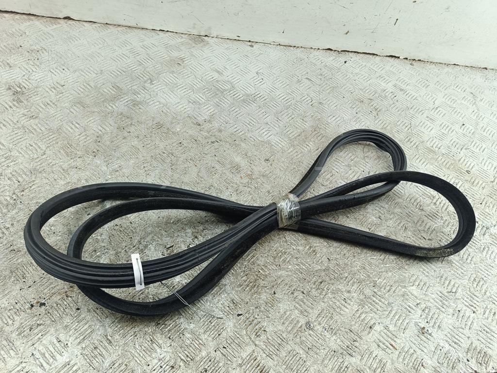 Уплотнитель двери