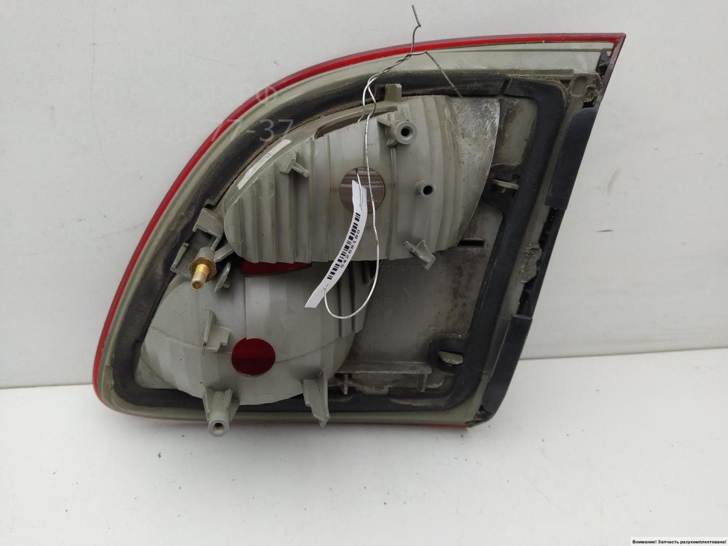 Фонарь задний внутренний левый