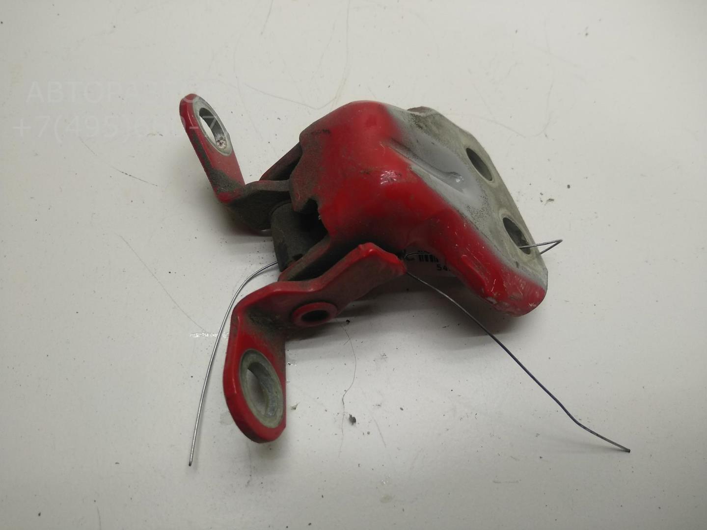 Петля двери