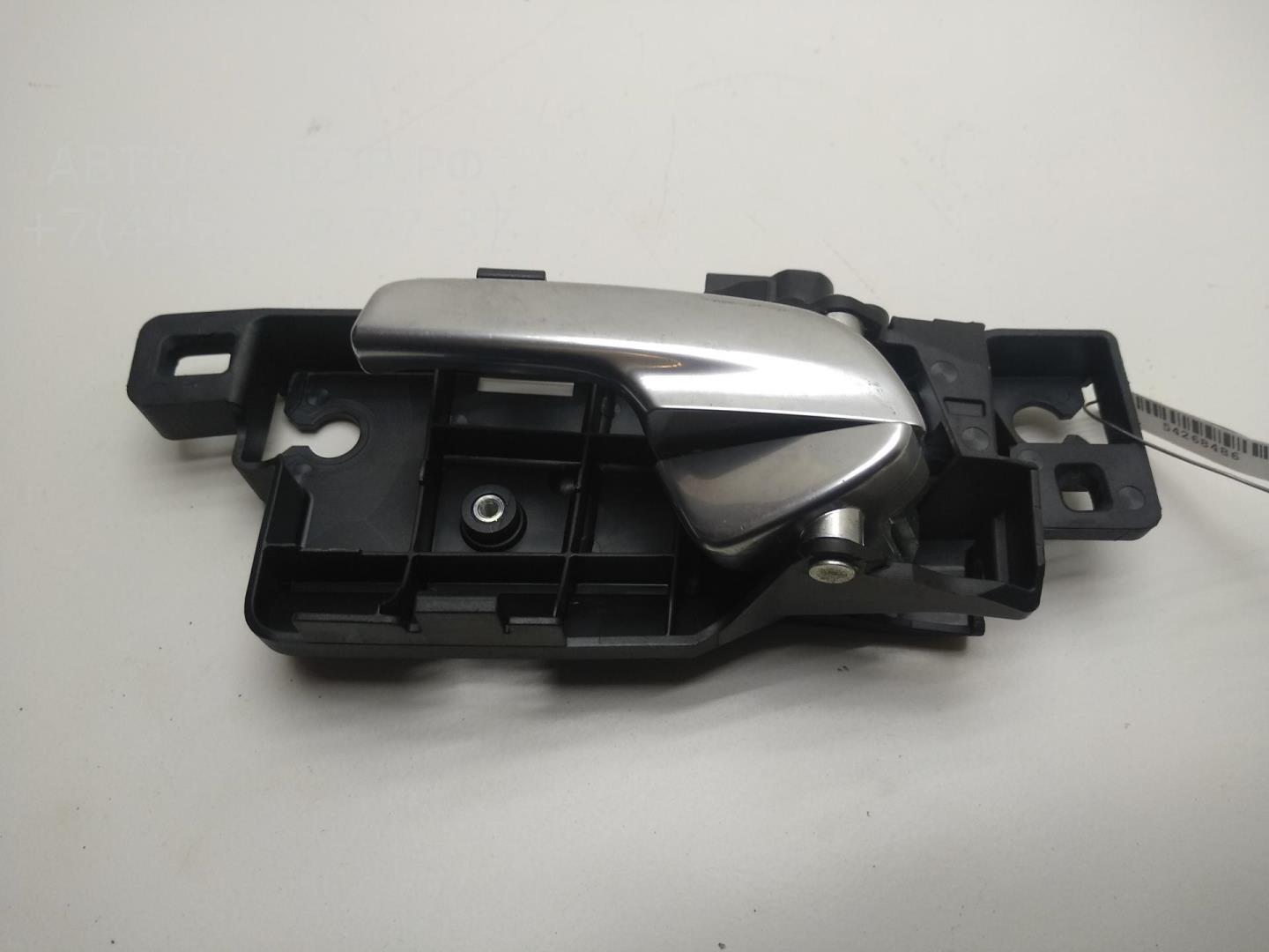 Ручка двери задней внутренняя левая