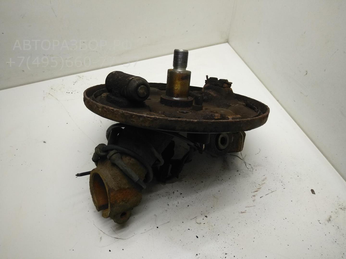 Кулак поворотный задний левый