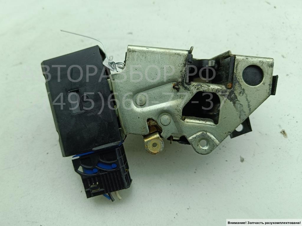 Замок двери передней правой