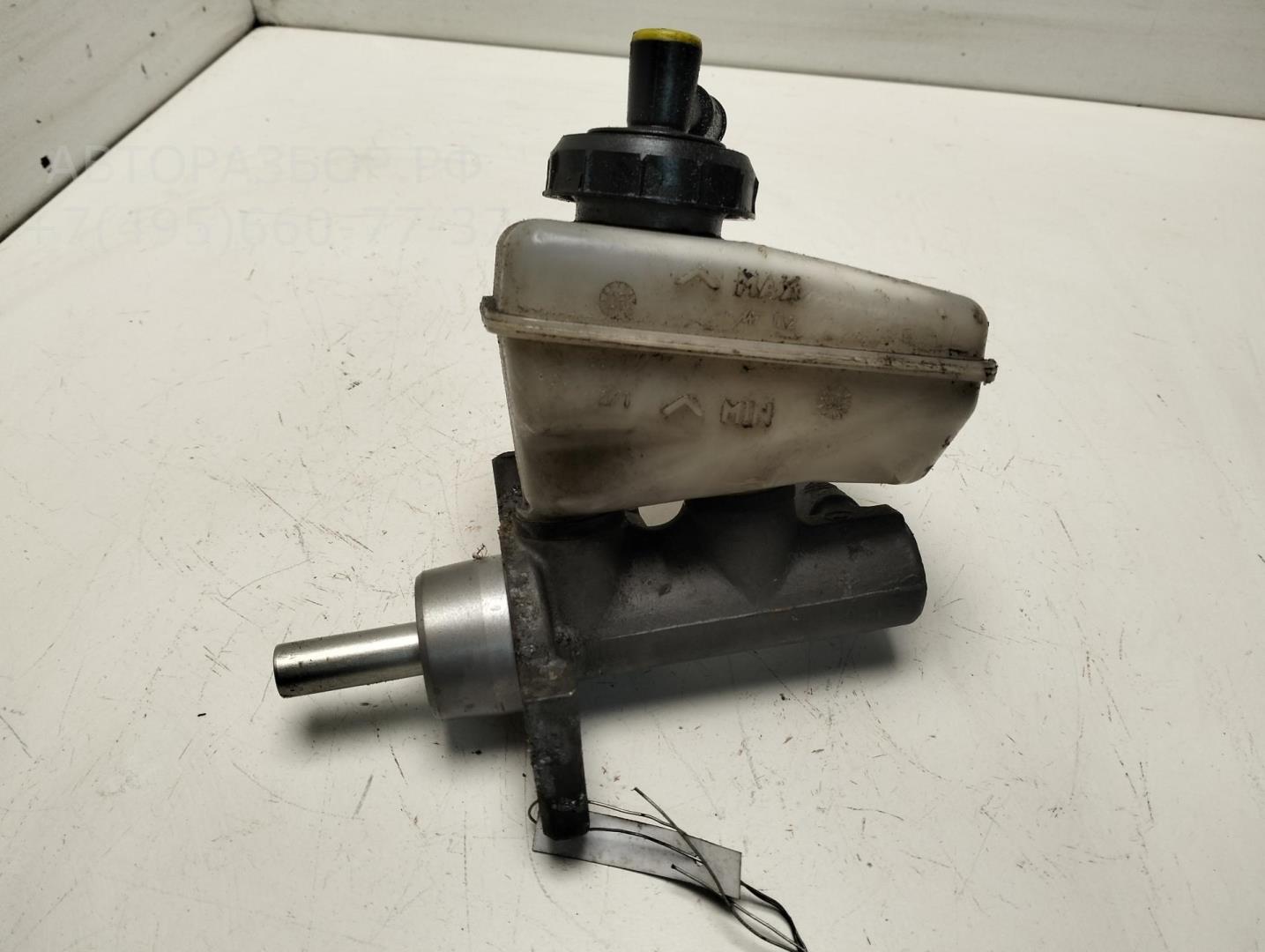 Цилиндр тормозной главный