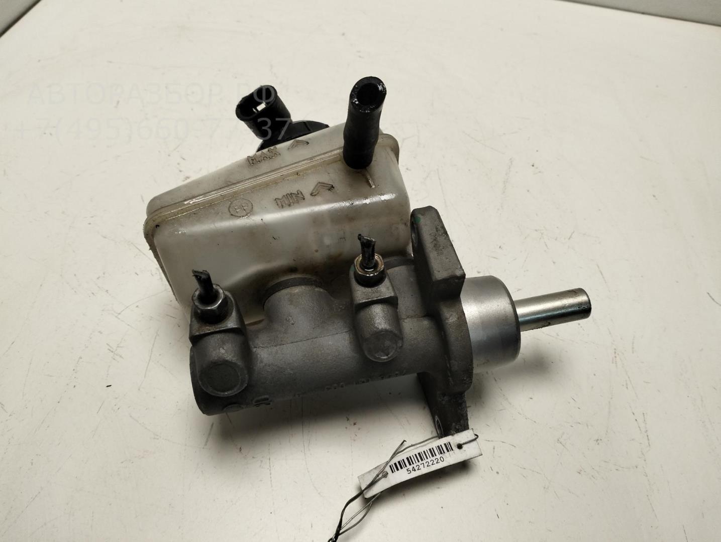 Цилиндр тормозной главный