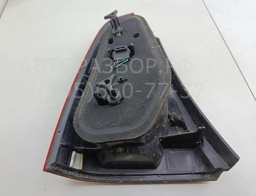 Фонарь задний правый