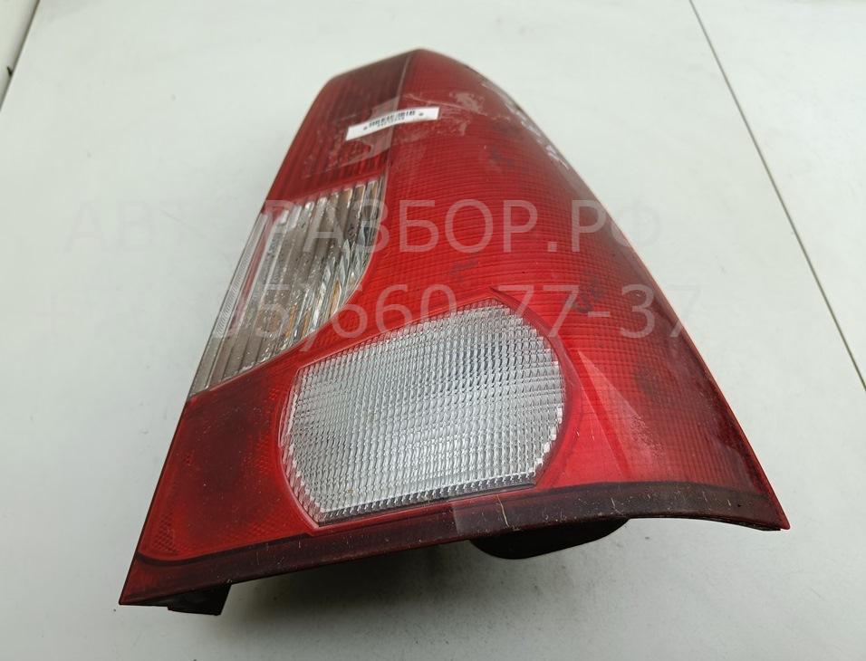 Фонарь задний правый