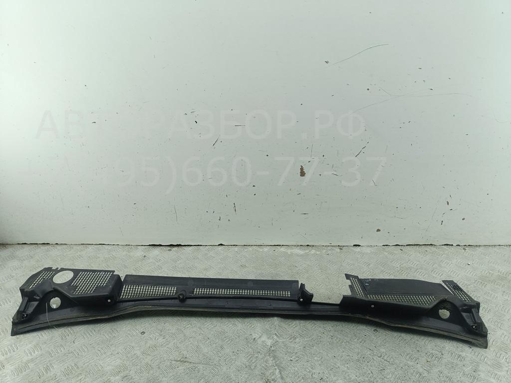 Решетка стеклоочистителей (Жабо)