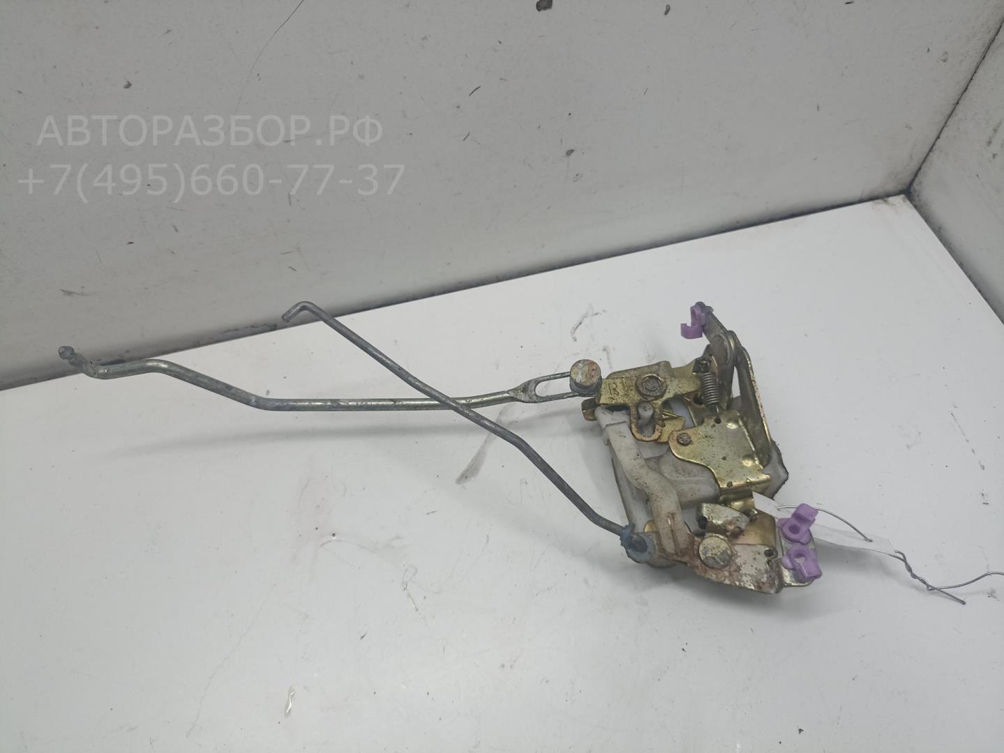 Замок двери передней правой